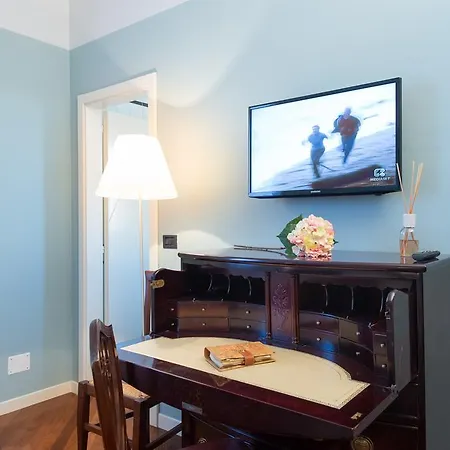 Giardino Di Mia カルデラーラ・ディ・レーノ